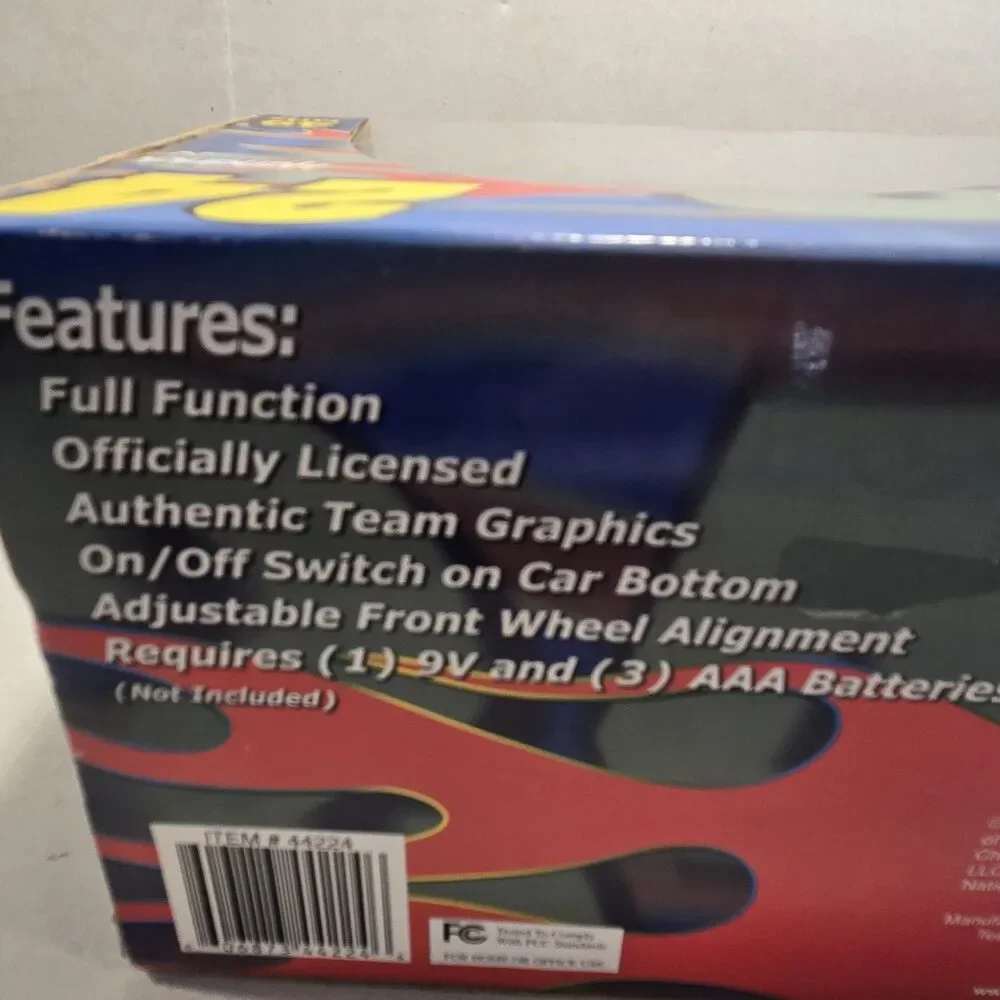 Remote Control Car Jeff Gordon 1:43 2007 NASCAR Dupont Chevrolet Front Runners